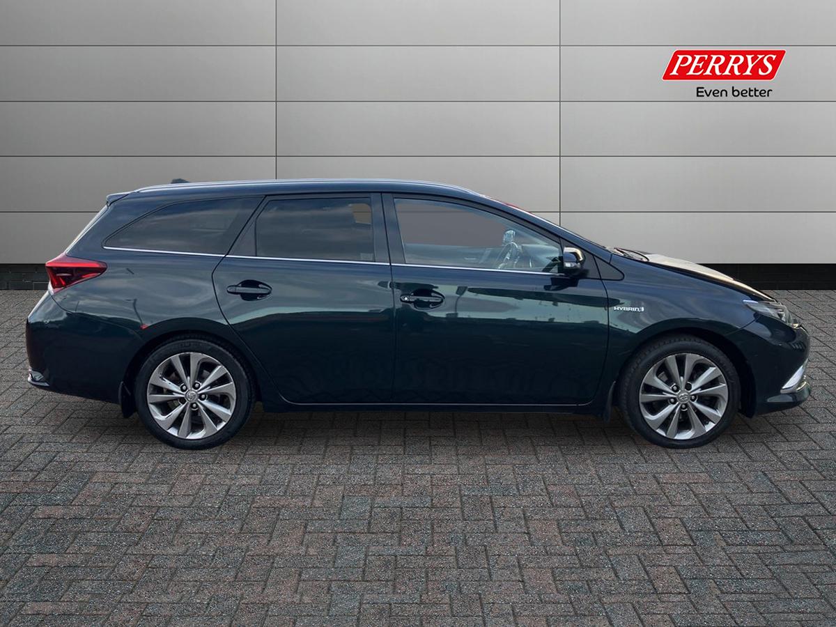 Used Toyota Auris 2017 for sale - 76542403: Photo 3