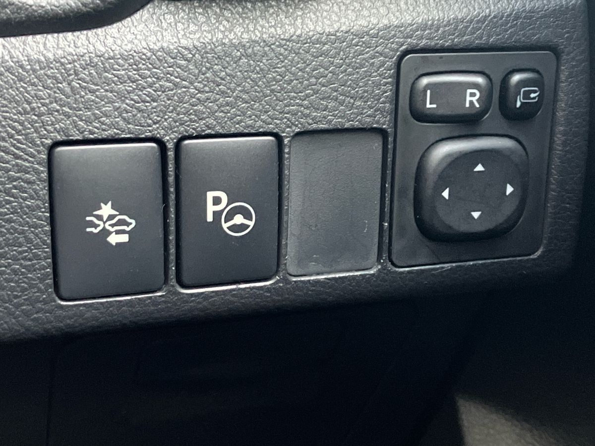 Used Toyota Auris 2017 for sale - 76542403: Photo 33