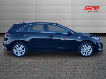 Used Kia Ceed 2018 for sale - 77077549: Photo