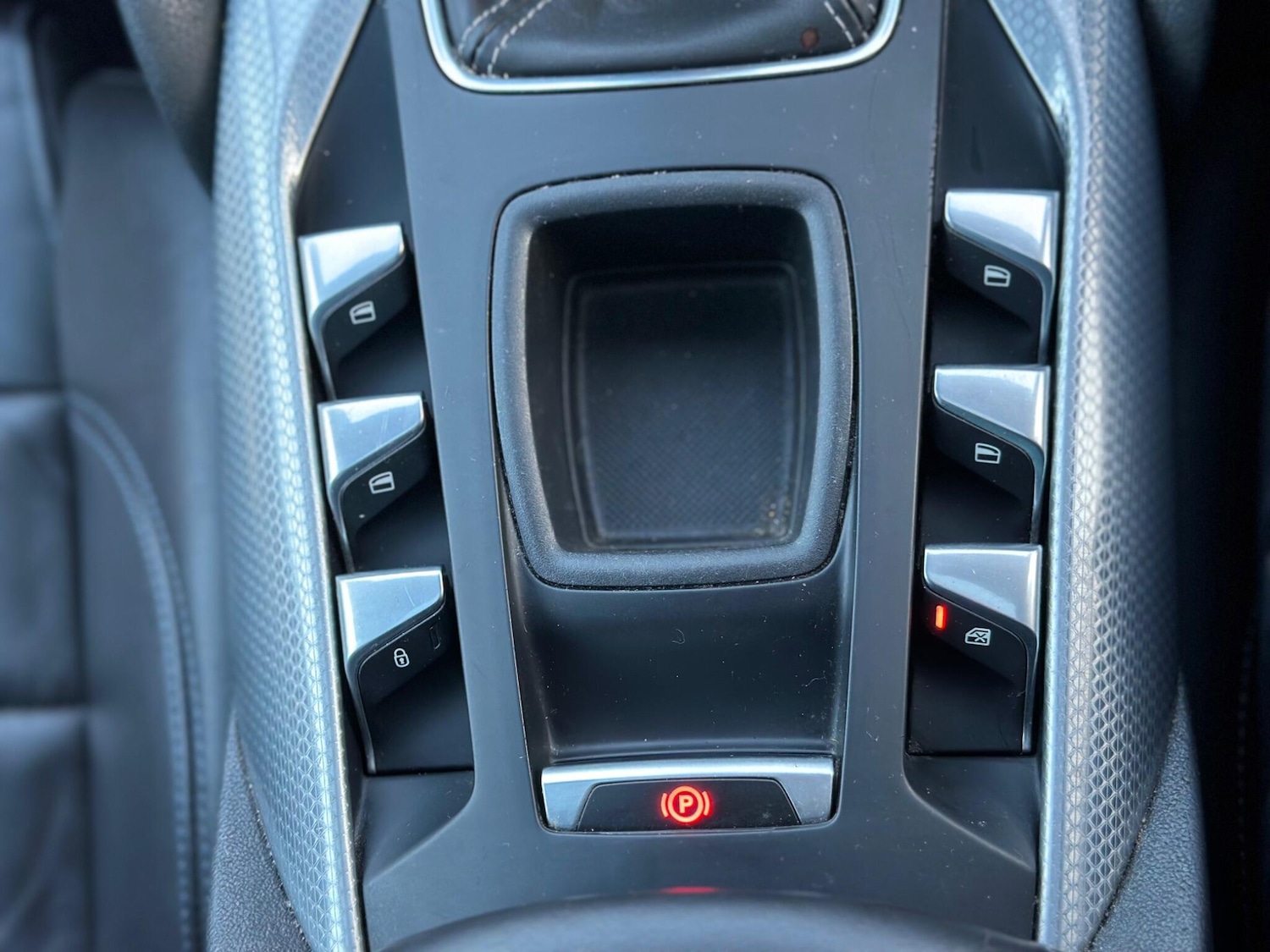 Used DS Automobiles DS 5 2015 for sale - 77377602: Photo 16