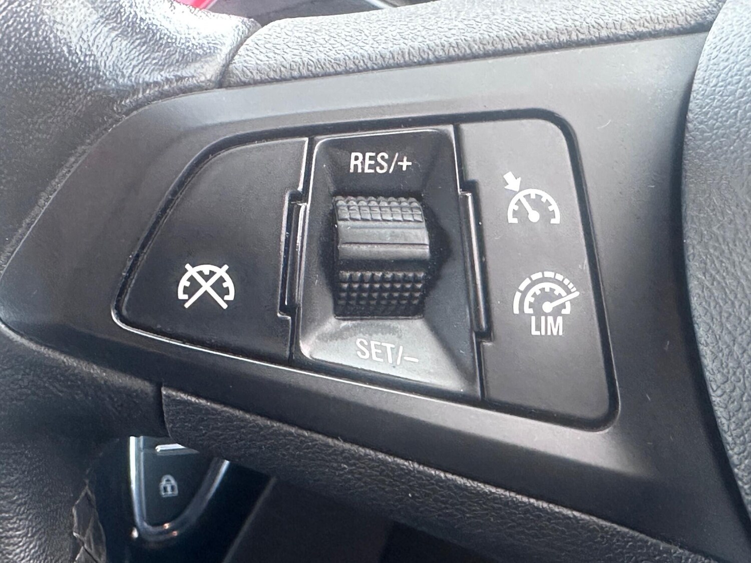 Used Vauxhall Corsa 2016 for sale - 77377567: Photo 19