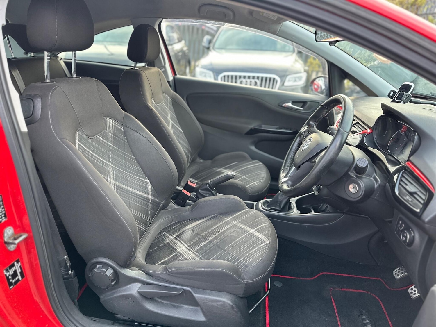 Used Vauxhall Corsa 2016 for sale - 77377567: Photo 2