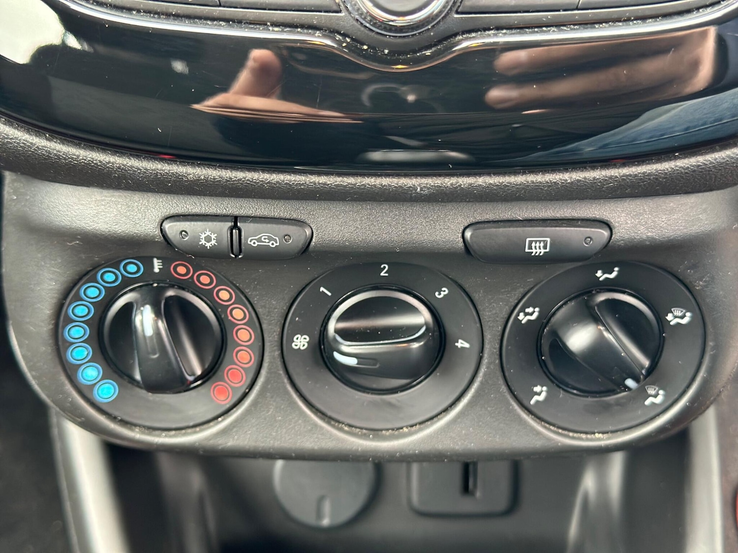 Used Vauxhall Corsa 2017 for sale - 77410884: Photo 18