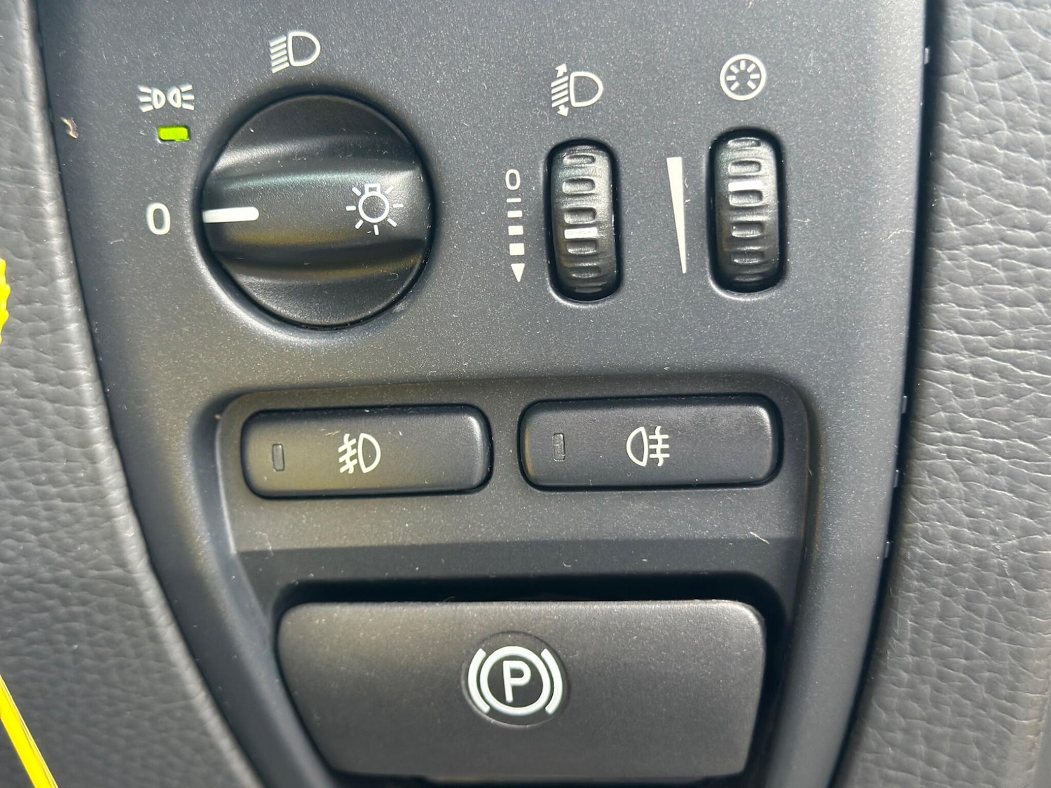 Used Volvo XC90 2011 for sale - 77396148: Photo 25