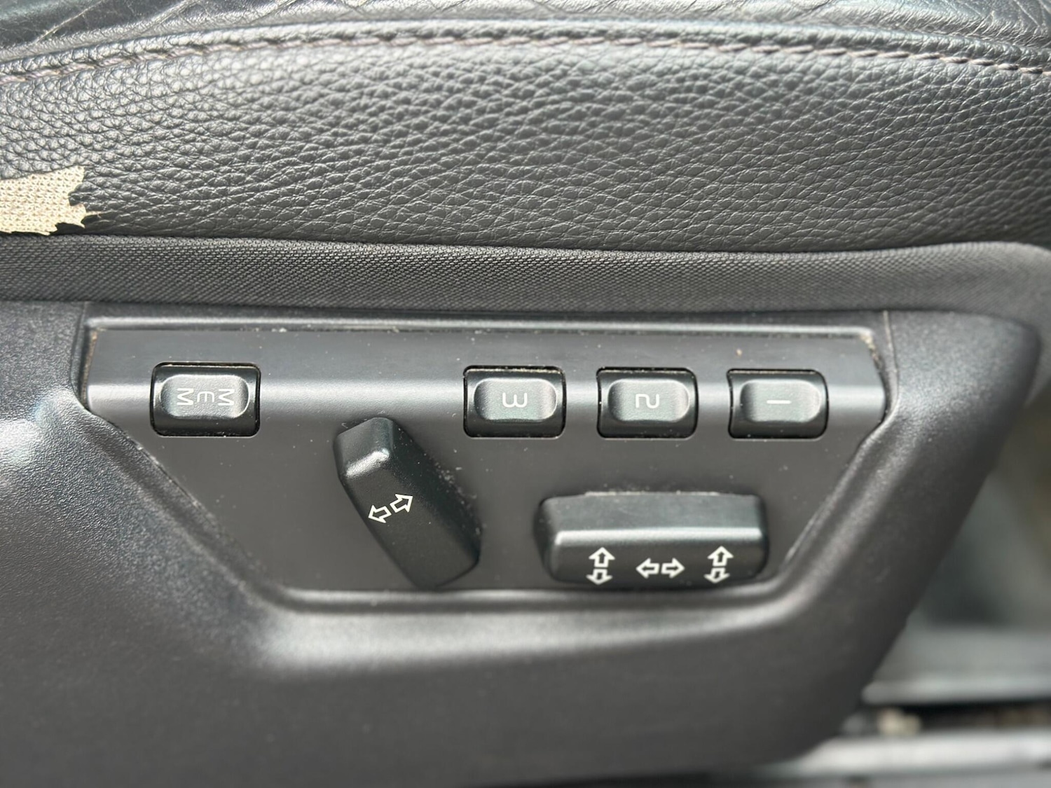 Used Volvo XC90 2011 for sale - 77396148: Photo 26