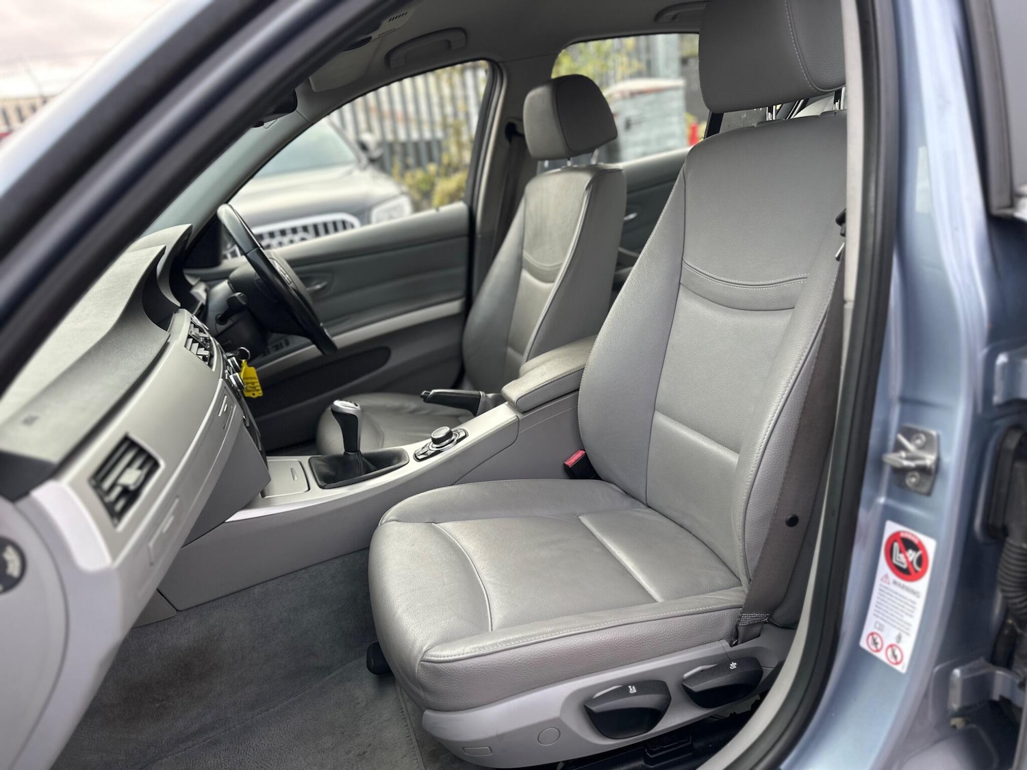 Used BMW 3 Series 2010 for sale - 77386711: Photo 24