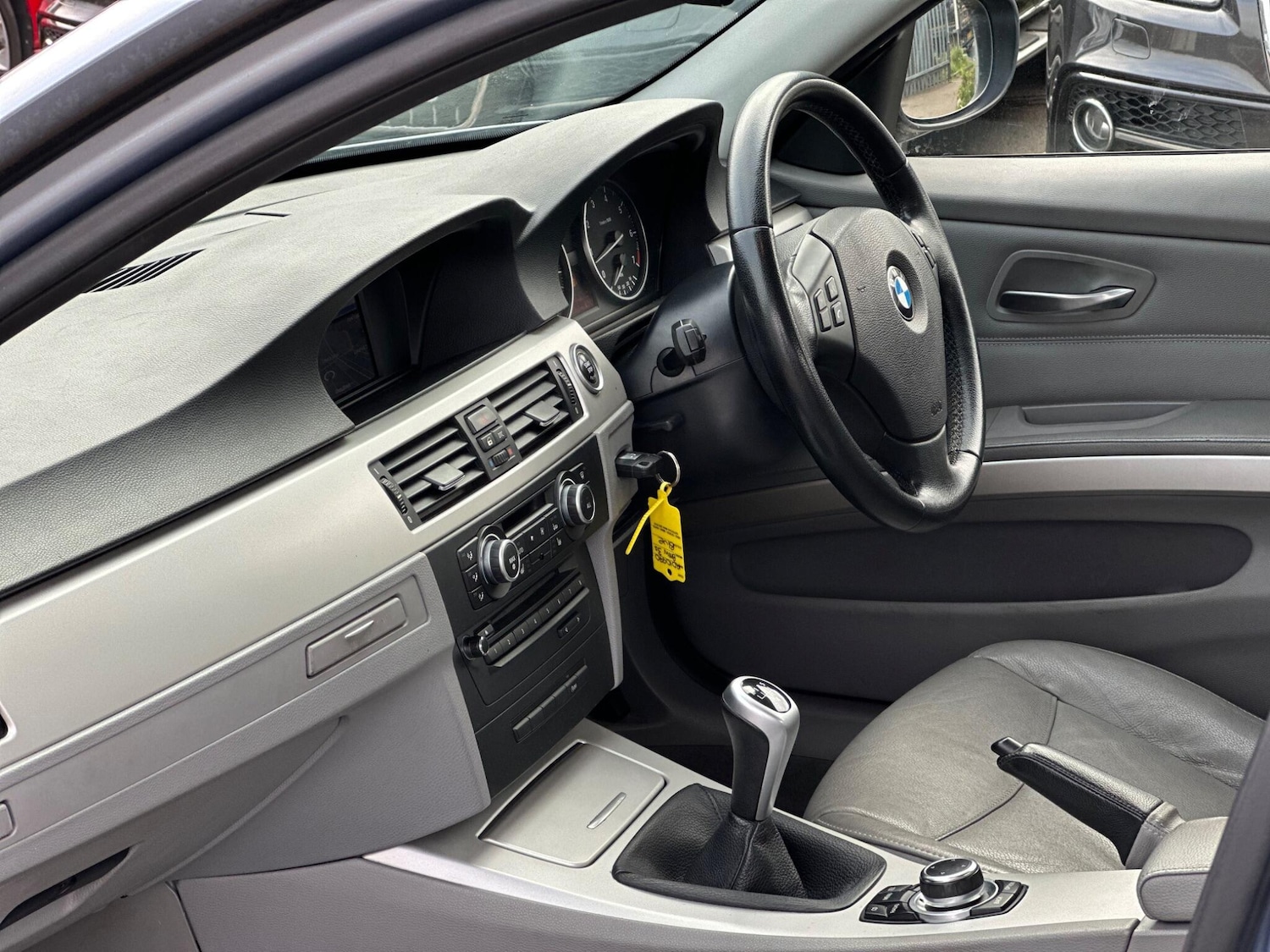 Used BMW 3 Series 2010 for sale - 77386711: Photo 25