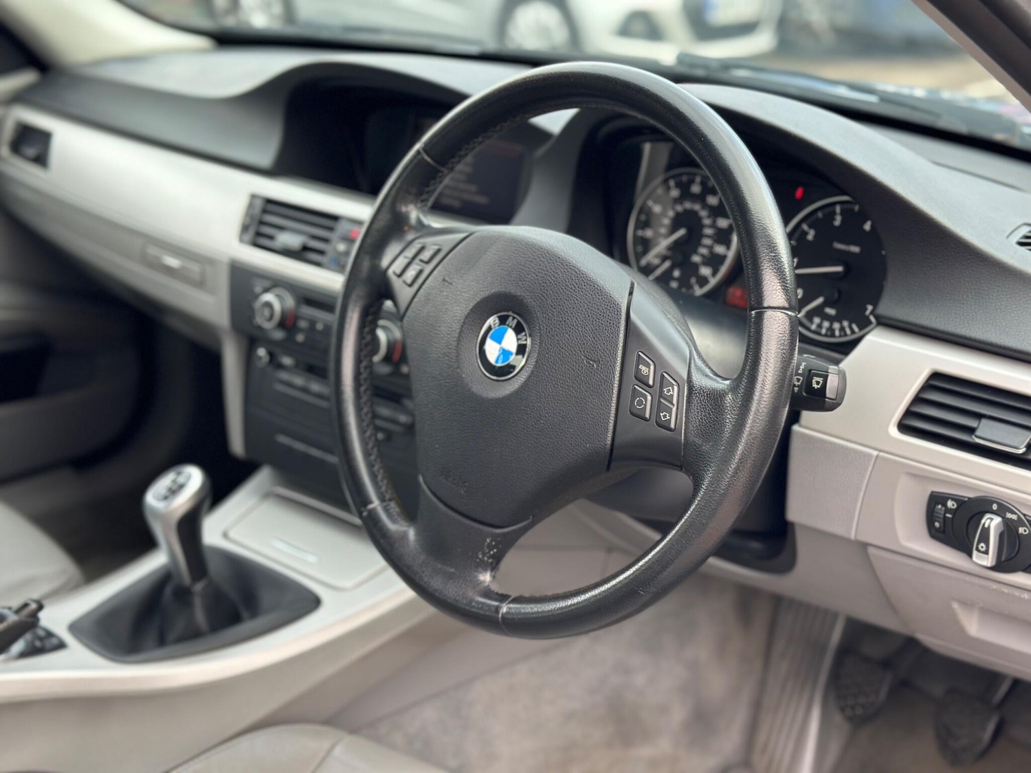 Used BMW 3 Series 2010 for sale - 77386711: Photo 3