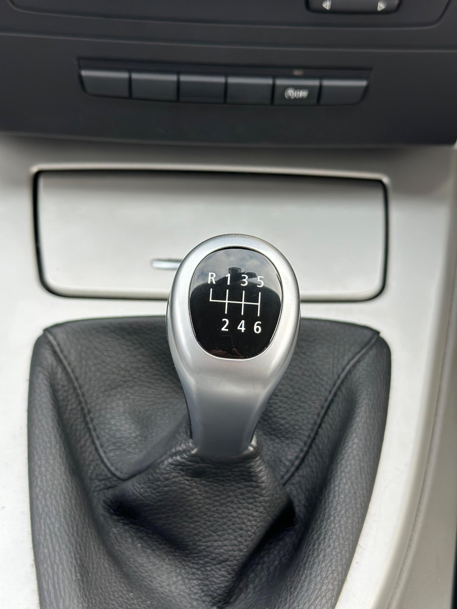 Used BMW 3 Series 2010 for sale - 77386711: Photo 32