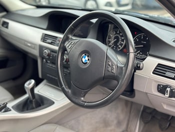 Used BMW 3 Series 2010 for sale - 77386711: Photo