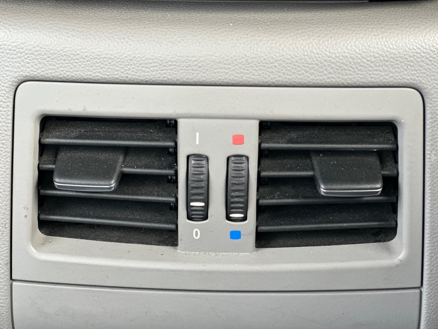 Used BMW 3 Series 2010 for sale - 77386711: Photo 40