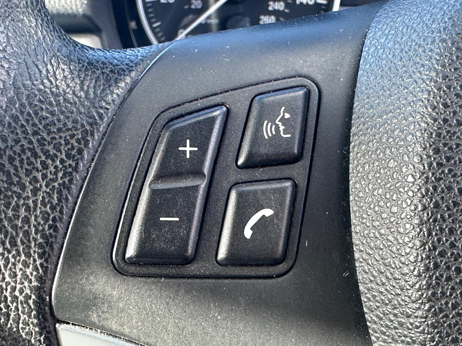 Used BMW 3 Series 2012 for sale - 77396206: Photo 28