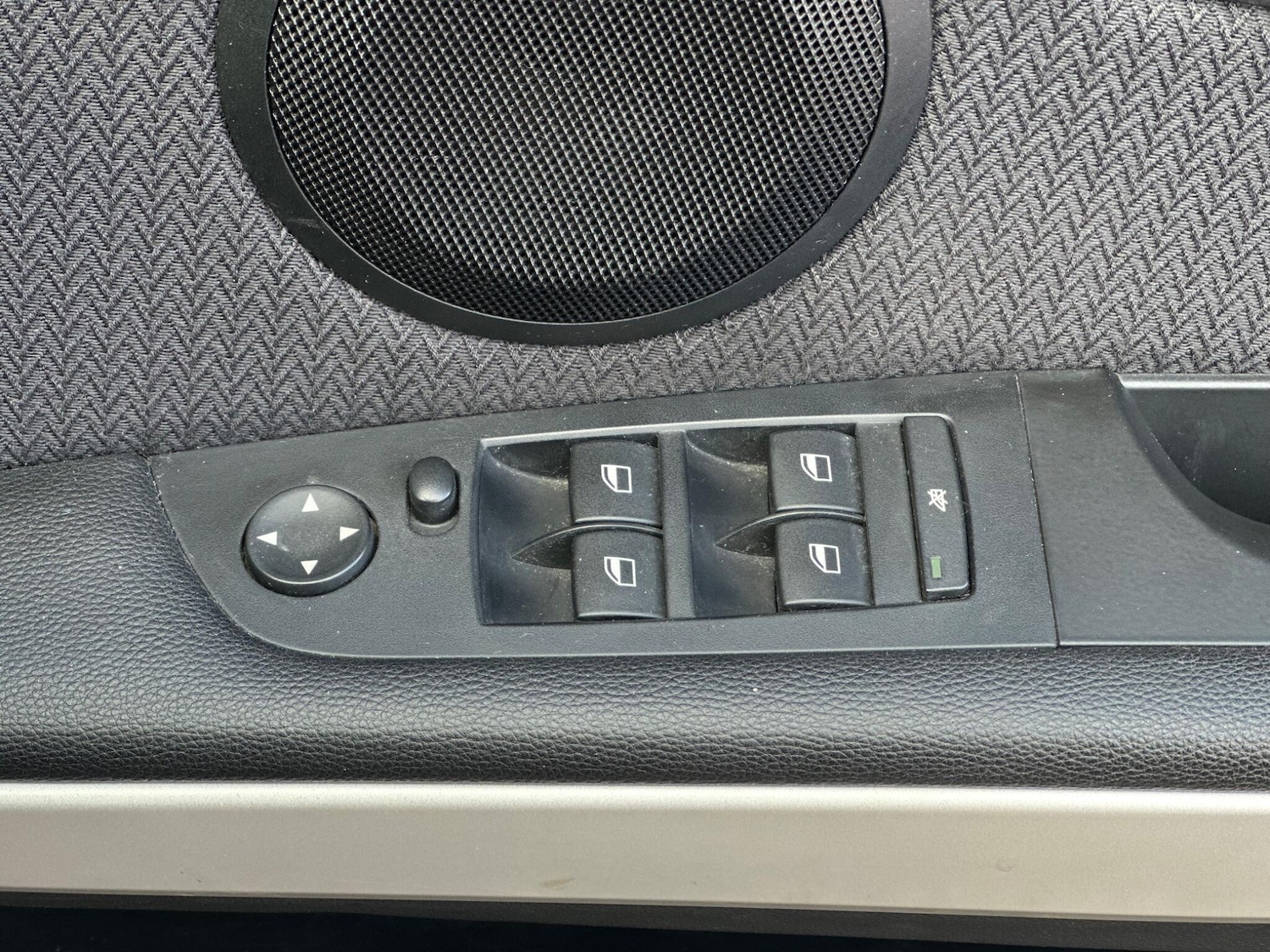 Used BMW 3 Series 2012 for sale - 77396206: Photo 31