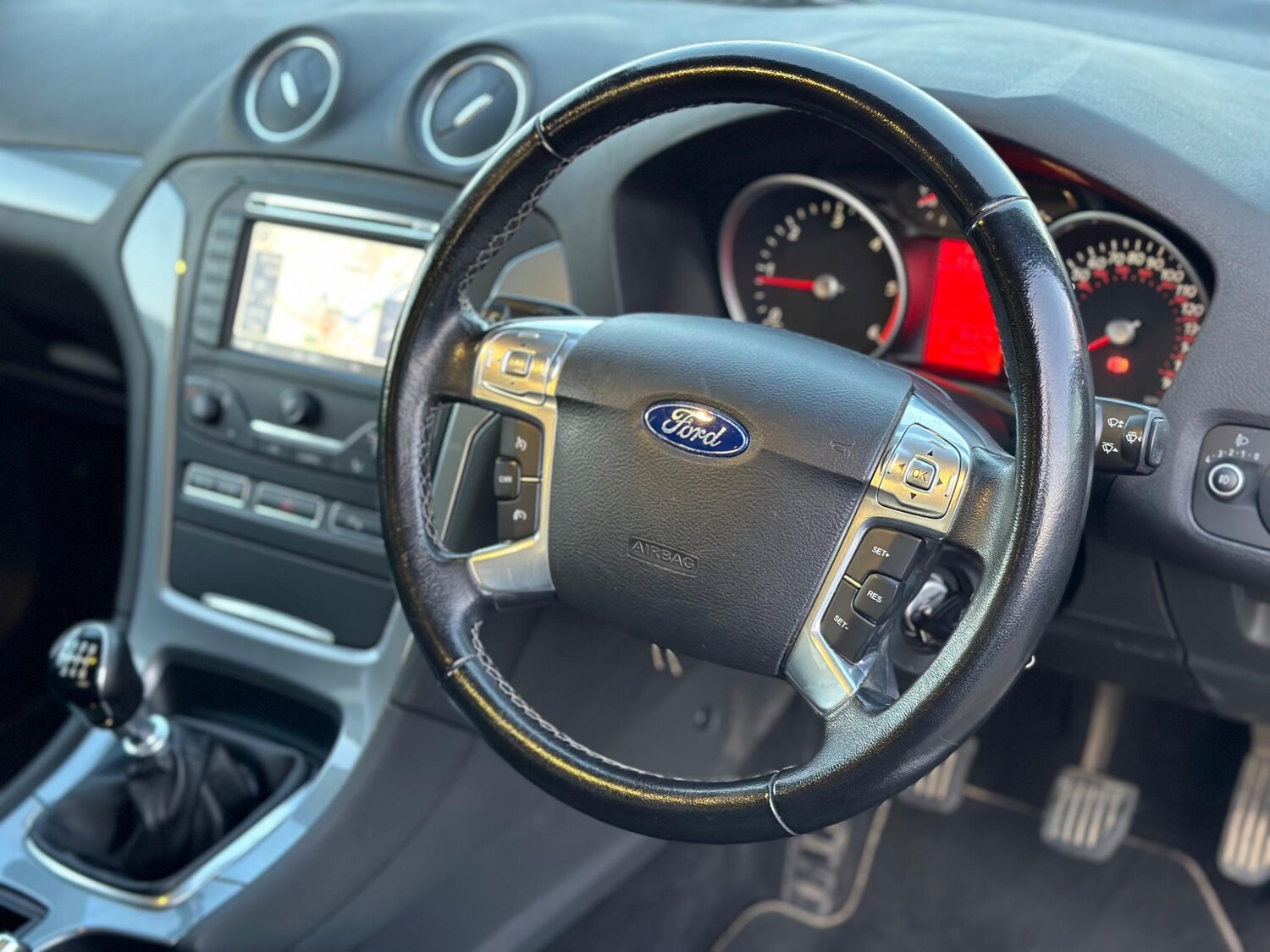 Used Ford Mondeo 2012 for sale - 77396398: Photo 25