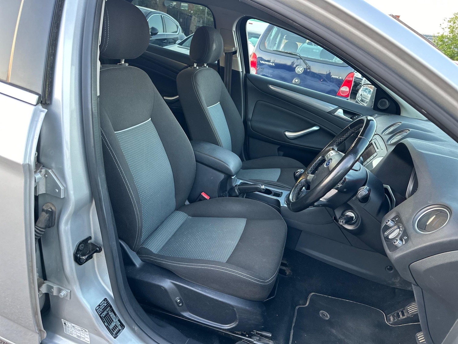 Used Ford Mondeo 2012 for sale - 77396398: Photo 3