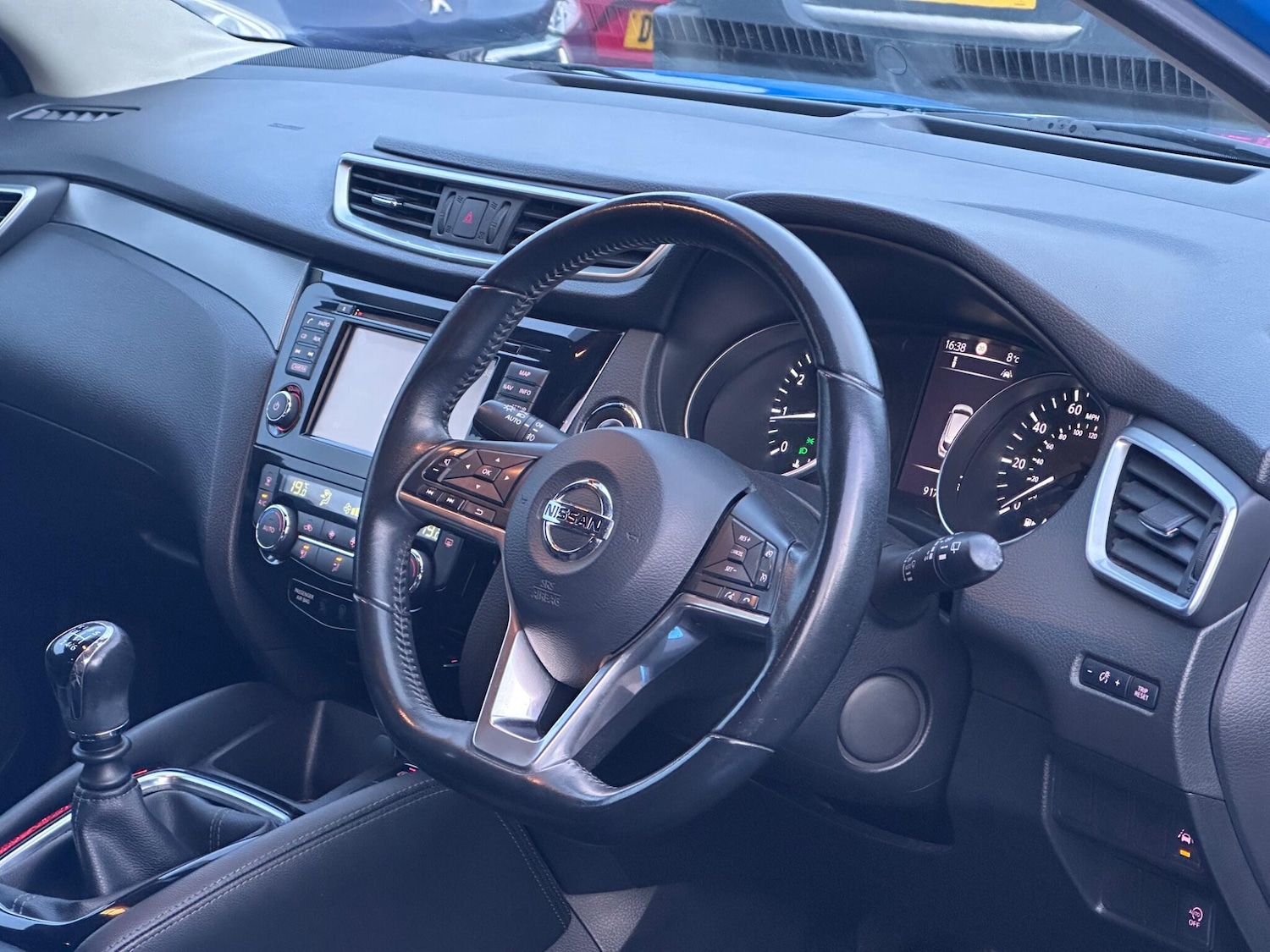 Used Nissan Qashqai 2017 for sale - 77386525: Photo 3