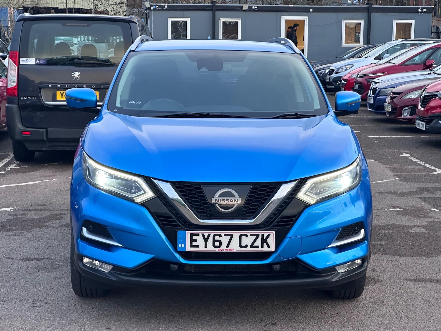 Used Nissan Qashqai 2017 for sale - 77386525: Photo 8