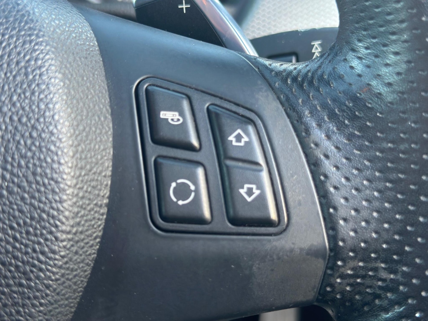 Used BMW 3 Series 2011 for sale - 77396519: Photo 12