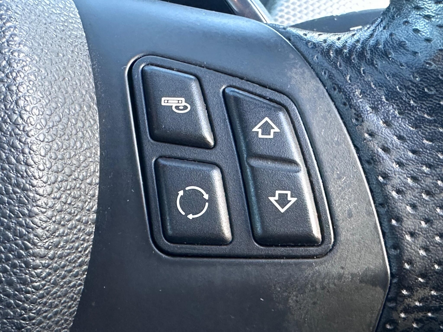 Used BMW 3 Series 2011 for sale - 77396519: Photo 14