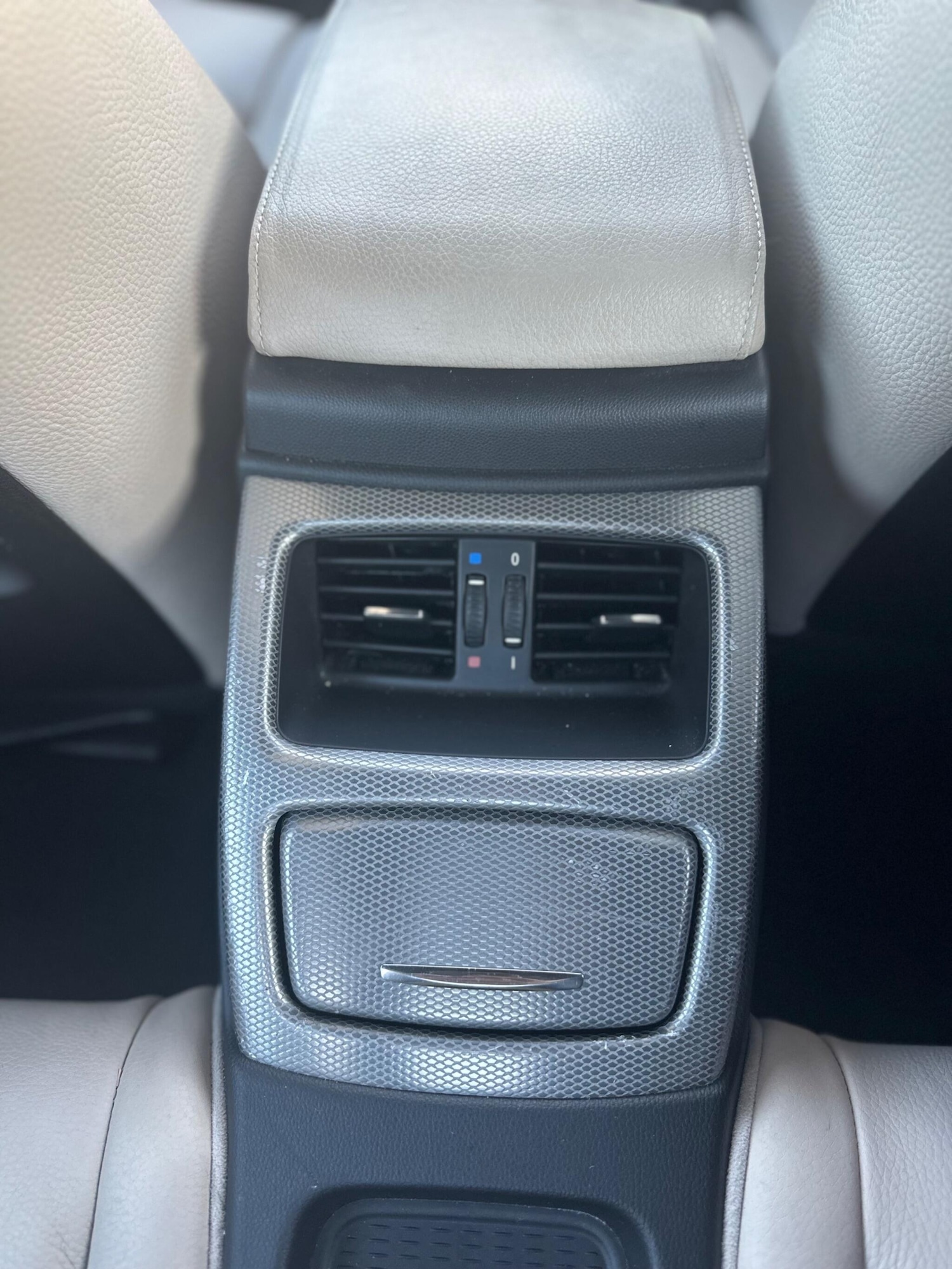 Used BMW 3 Series 2011 for sale - 77396519: Photo 21