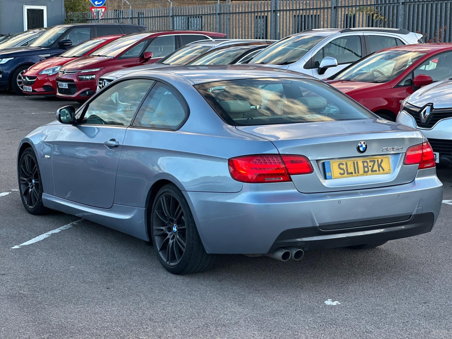 Used BMW 3 Series 2011 for sale - 77396519: Photo 28