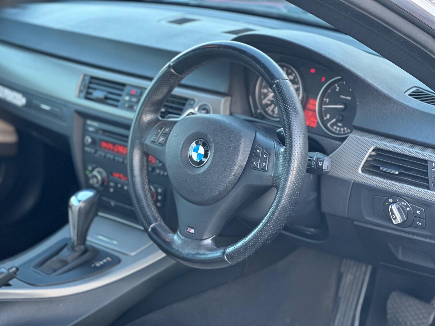 Used BMW 3 Series 2011 for sale - 77396519: Photo 3