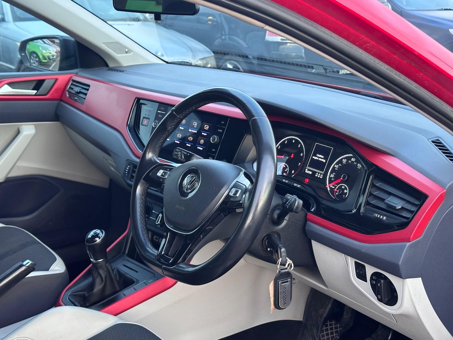 Used Volkswagen Polo 2019 for sale - 77395671: Photo 2