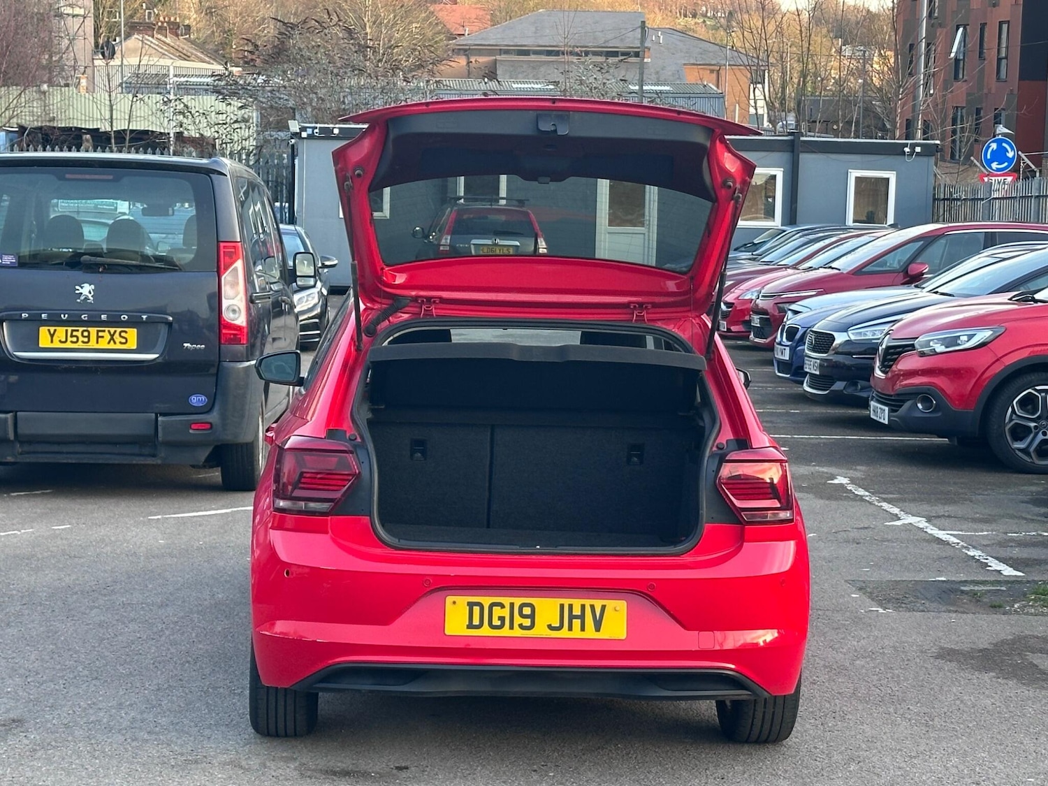 Used Volkswagen Polo 2019 for sale - 77395671: Photo 40