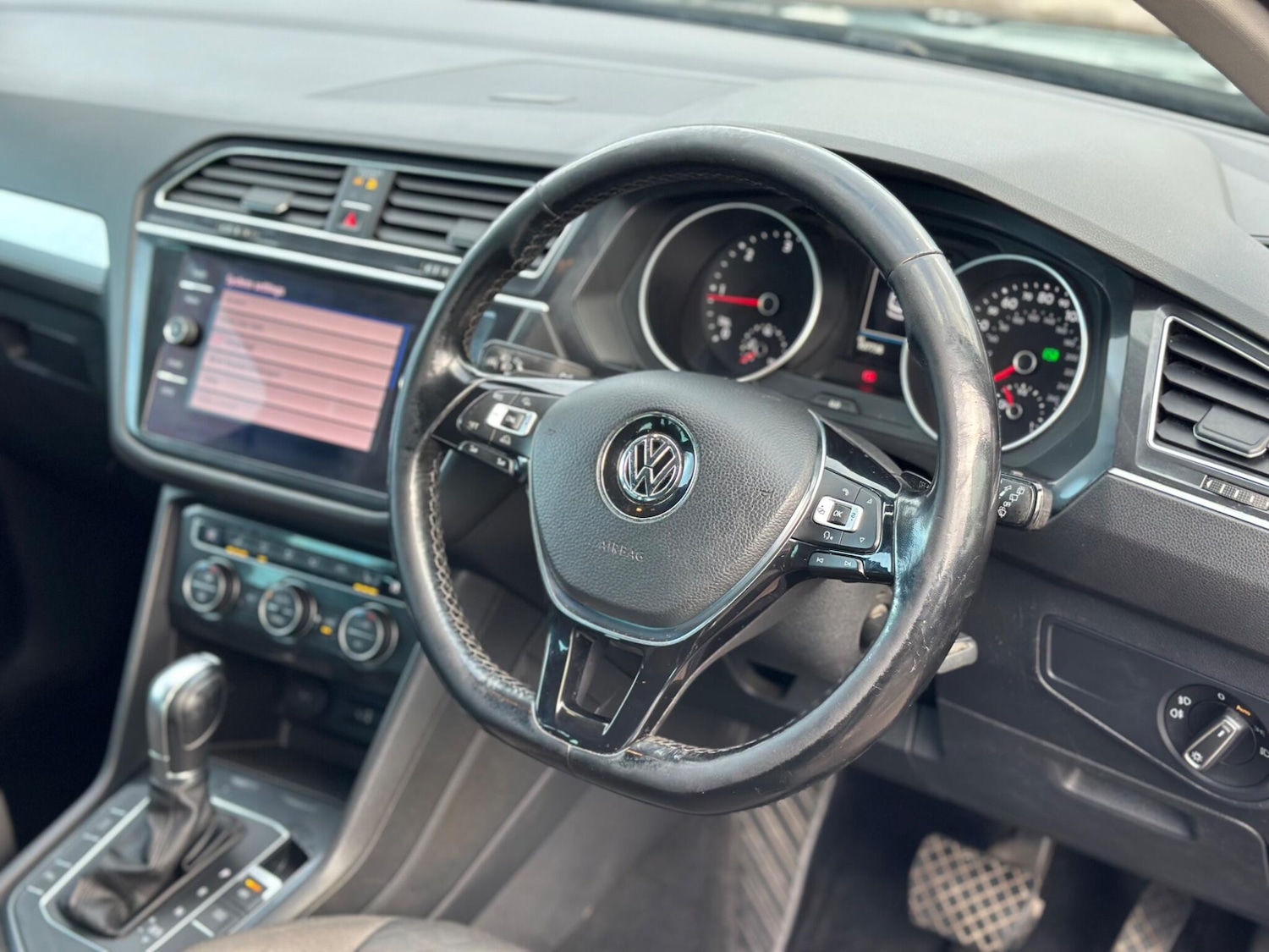 Used Volkswagen Tiguan 2017 for sale - 77396160: Photo 17