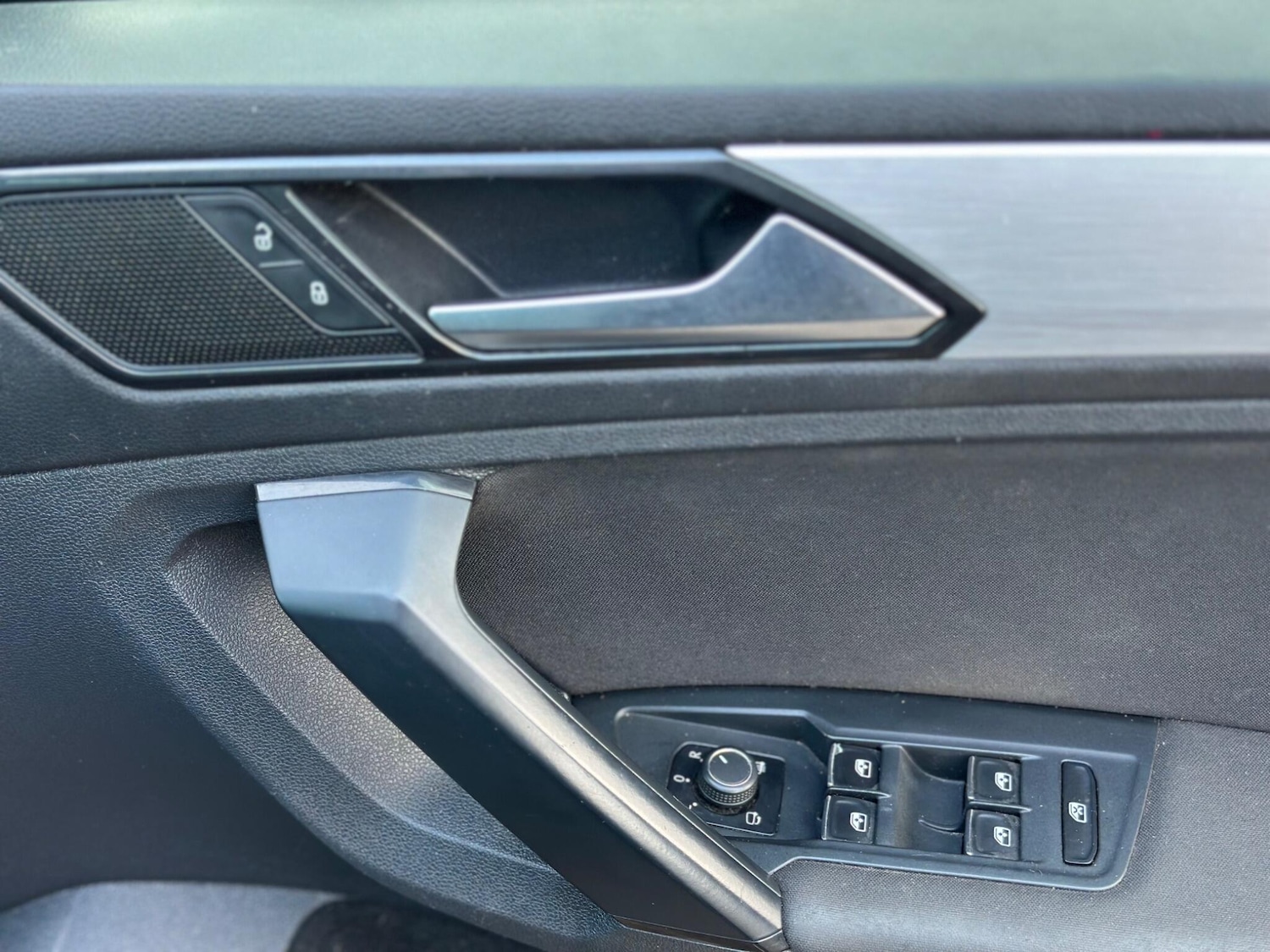 Used Volkswagen Tiguan 2017 for sale - 77396160: Photo 26