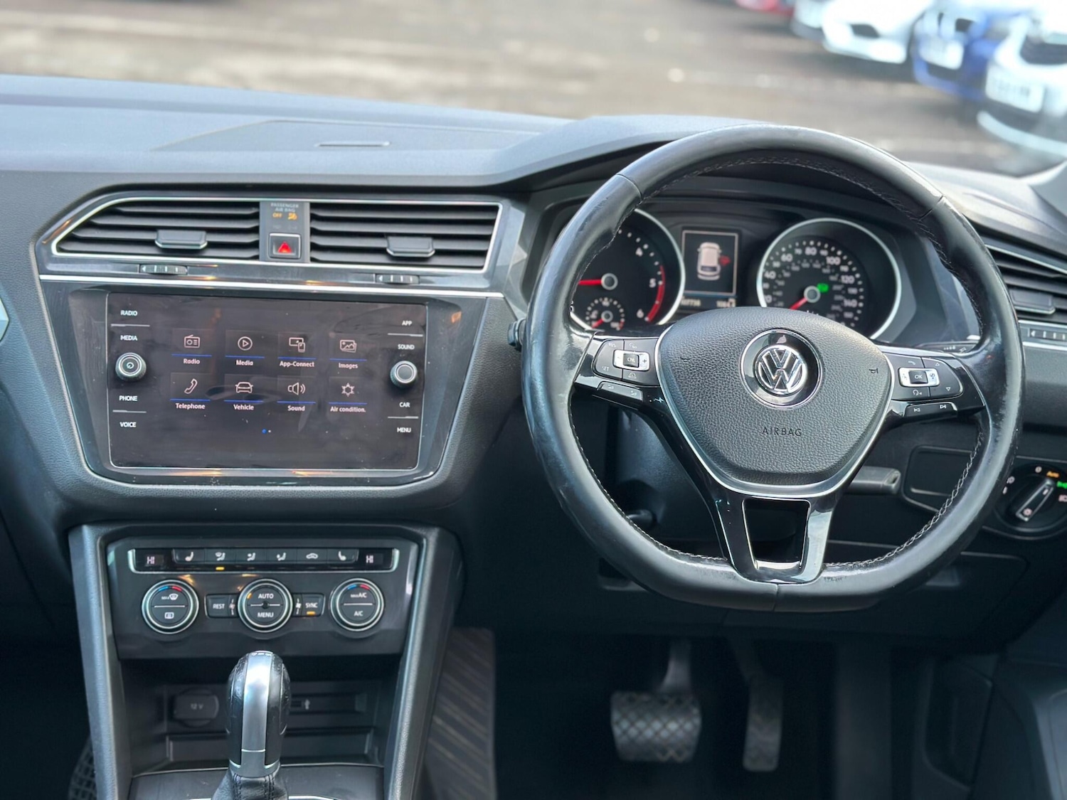 Used Volkswagen Tiguan 2017 for sale - 77396160: Photo 32