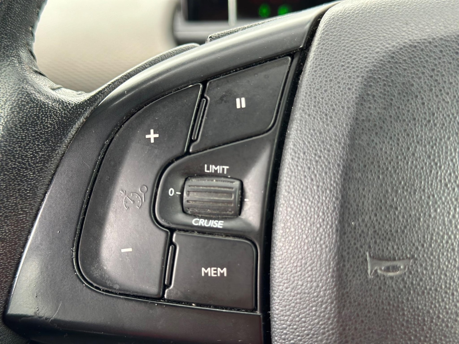 Used Citroen C4 Cactus 2016 for sale - 77386716: Photo 17