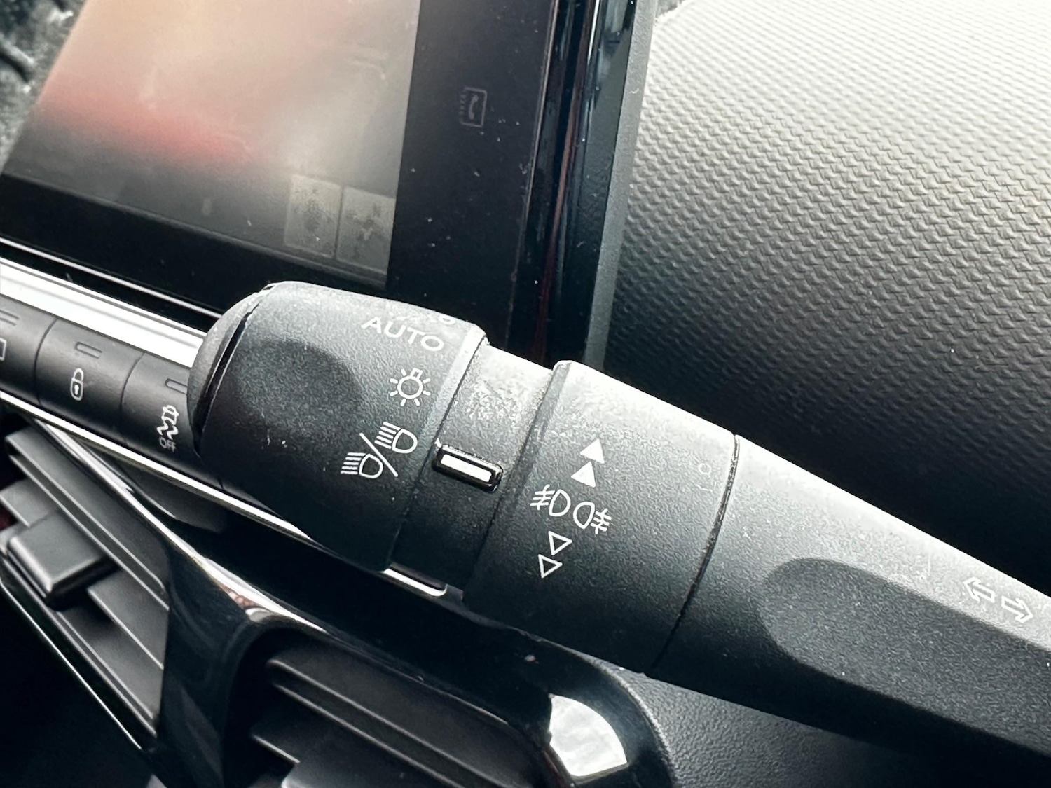 Used Citroen C4 Cactus 2016 for sale - 77386716: Photo 19