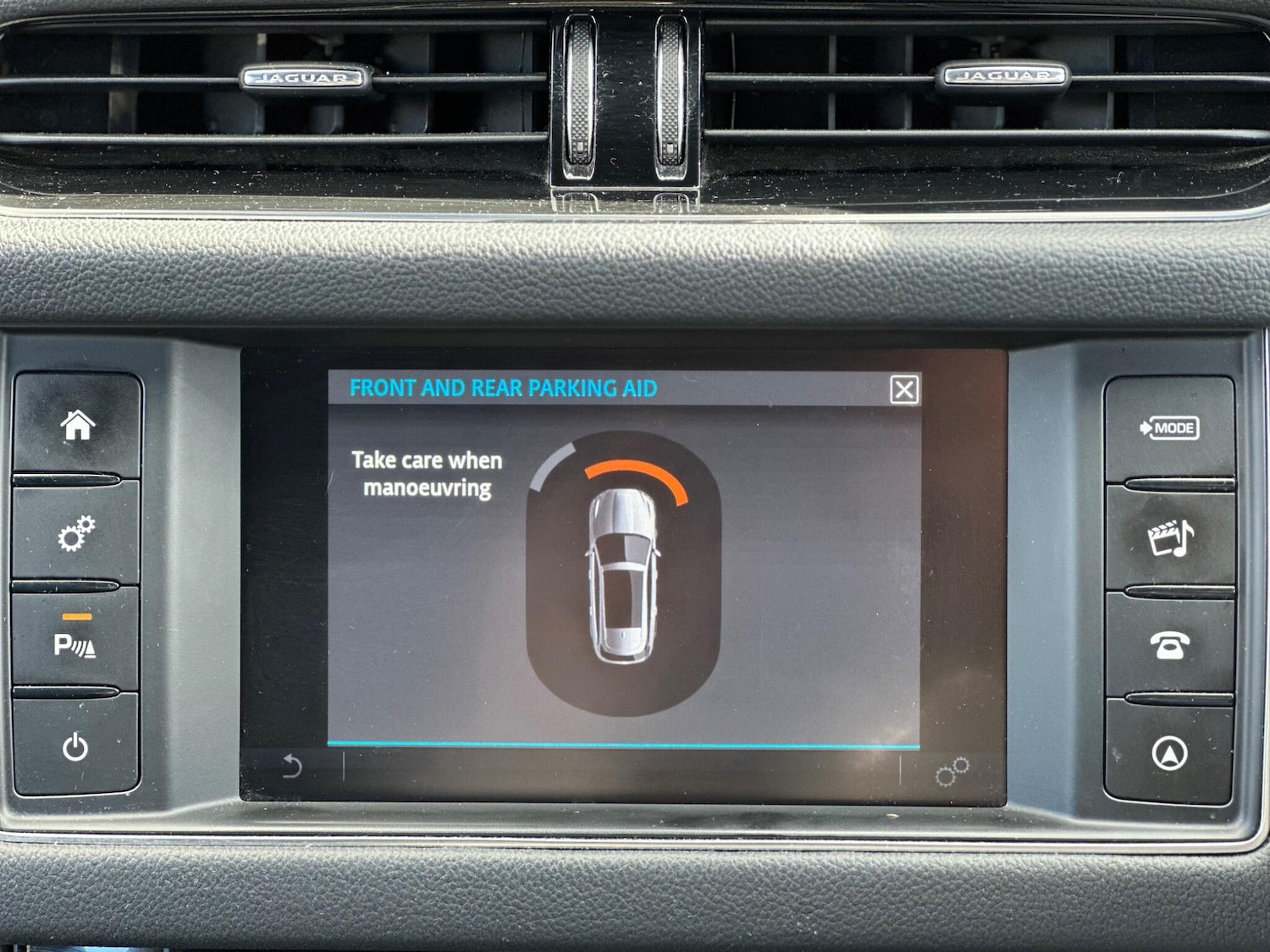 Used Jaguar XF 2018 for sale - 77468352: Photo 15