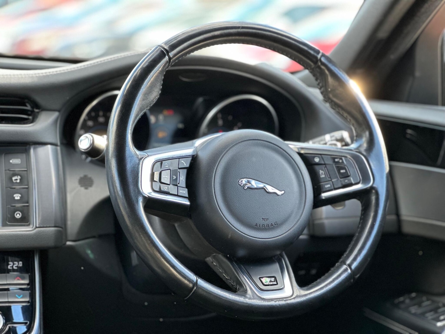 Used Jaguar XF 2018 for sale - 77468352: Photo 18