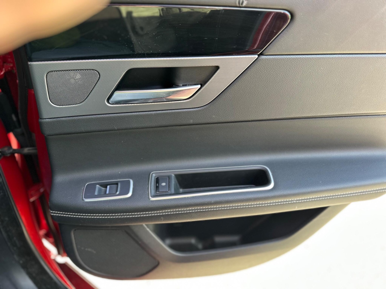 Used Jaguar XF 2018 for sale - 77468352: Photo 19