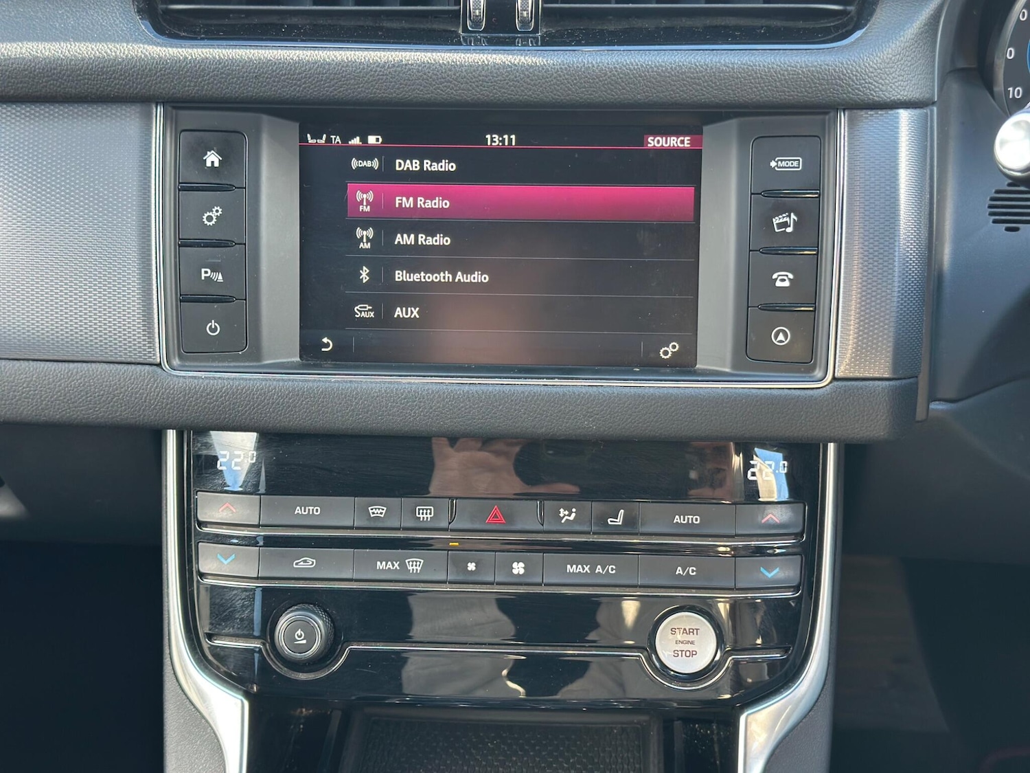 Used Jaguar XF 2018 for sale - 77468352: Photo 22