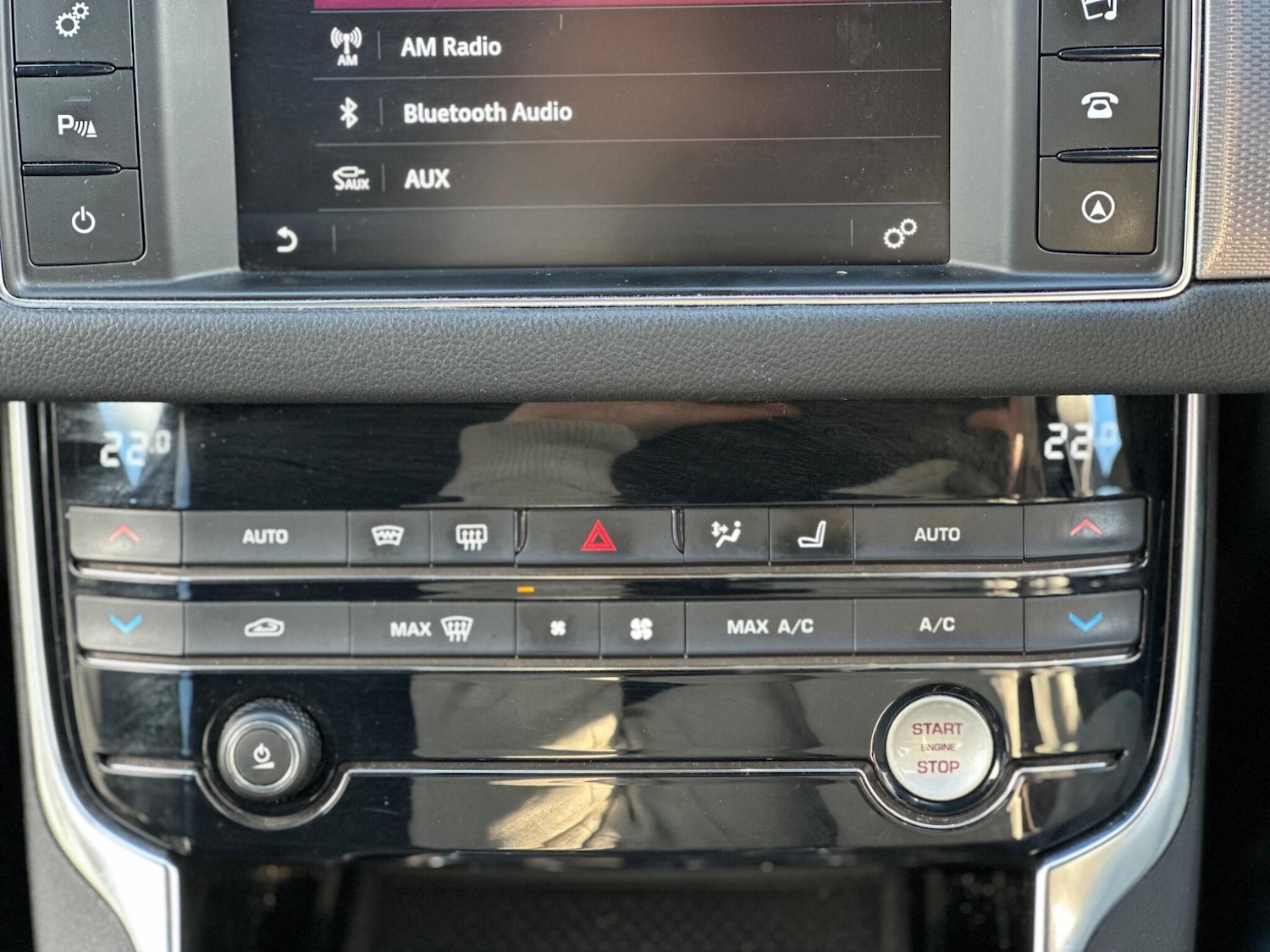 Used Jaguar XF 2018 for sale - 77468352: Photo 23