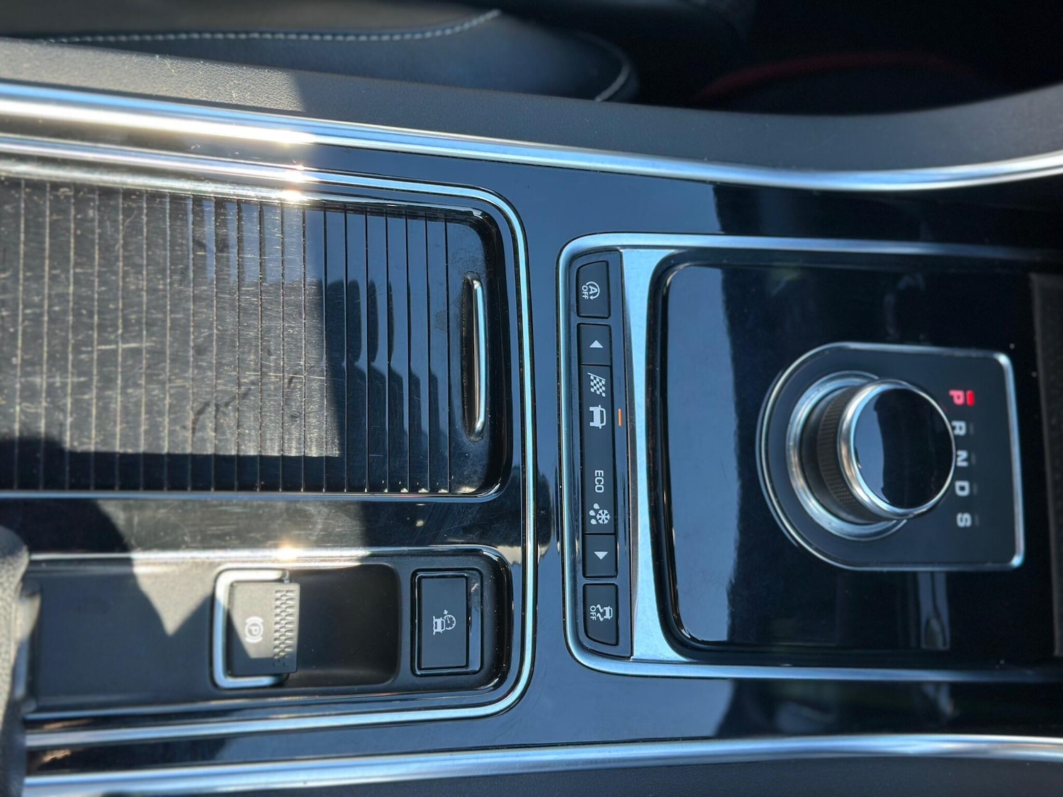 Used Jaguar XF 2018 for sale - 77468352: Photo 24