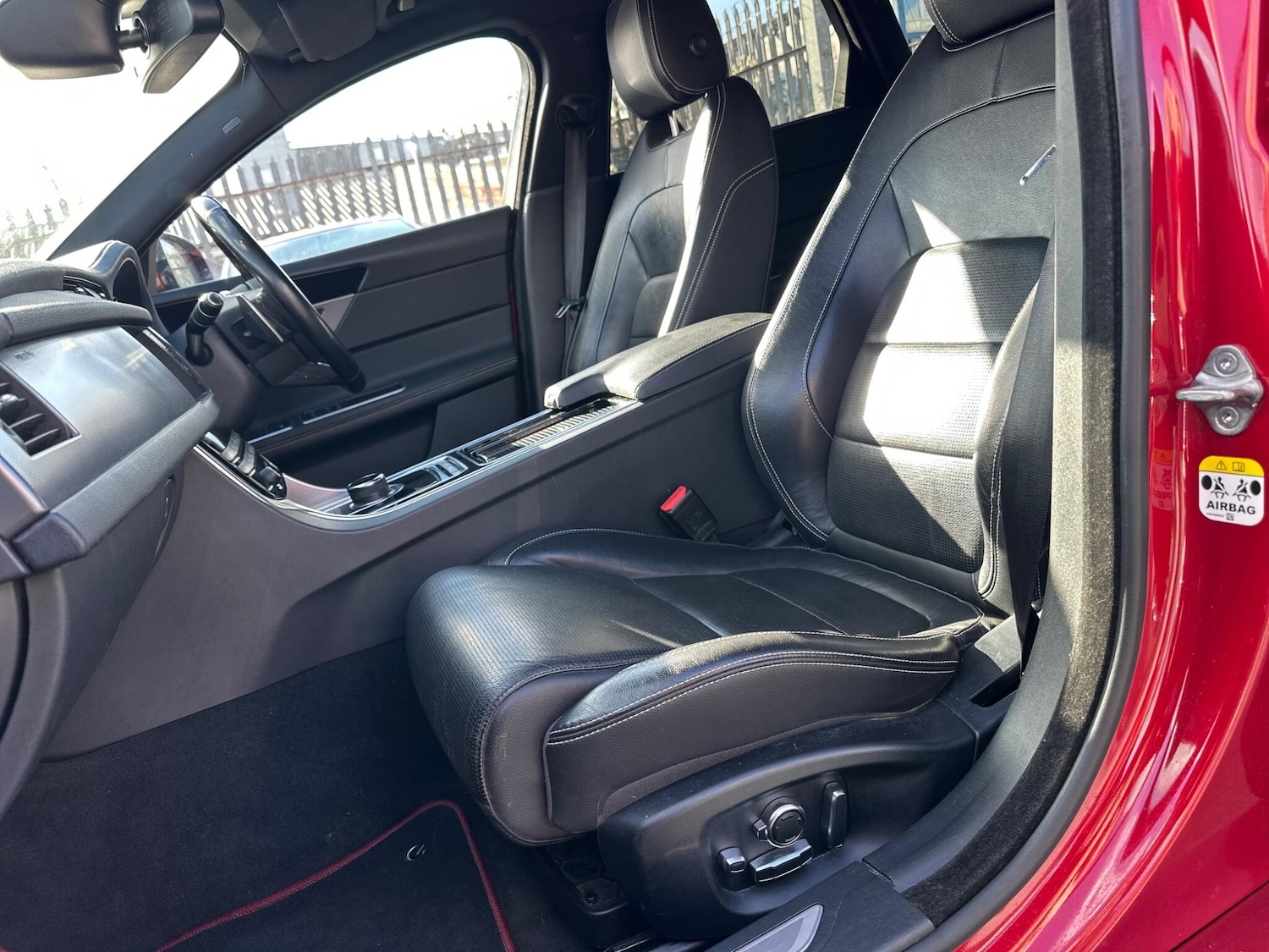 Used Jaguar XF 2018 for sale - 77468352: Photo 40