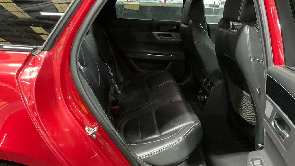 Used Jaguar XF 2018 for sale - 77468352: Photo 8
