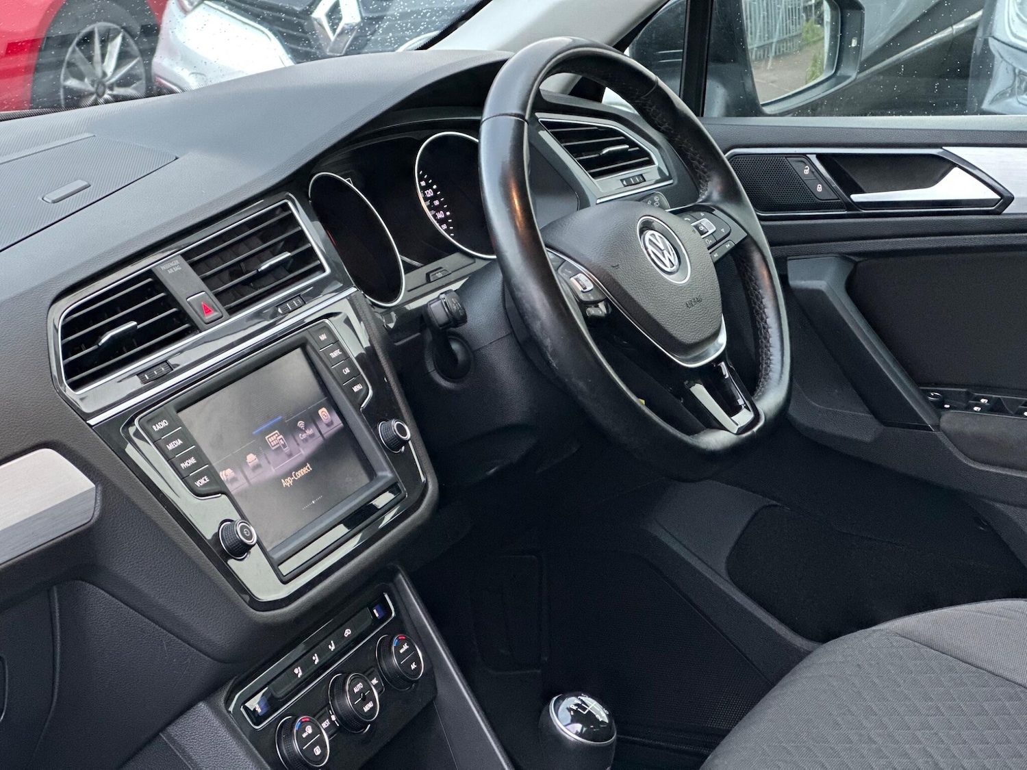 Used Volkswagen Tiguan 2017 for sale - 77396460: Photo 25