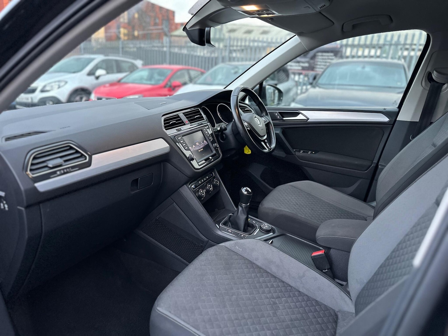 Used Volkswagen Tiguan 2017 for sale - 77396460: Photo 28