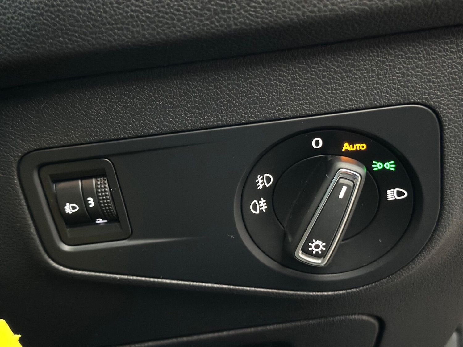 Used Volkswagen Tiguan 2017 for sale - 77396460: Photo 36