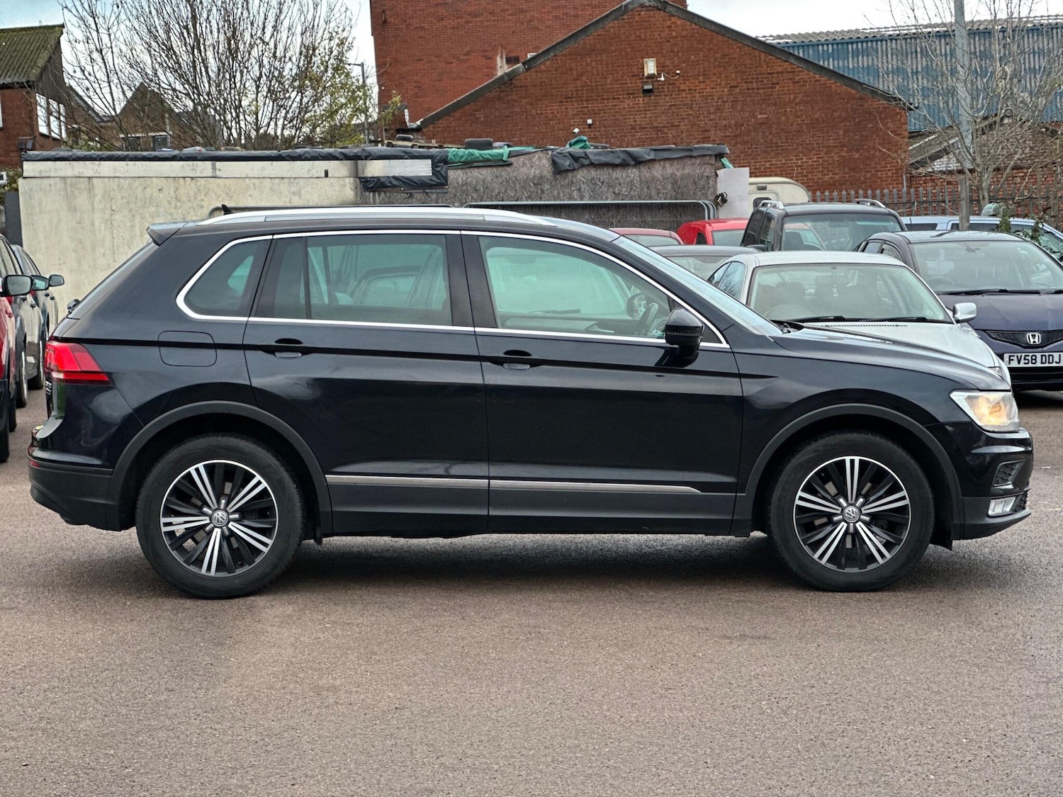 Used Volkswagen Tiguan 2017 for sale - 77396460: Photo 7
