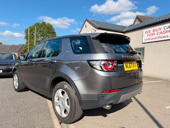 Used Land Rover Discovery Sport 2017 for sale - 79655800: Photo