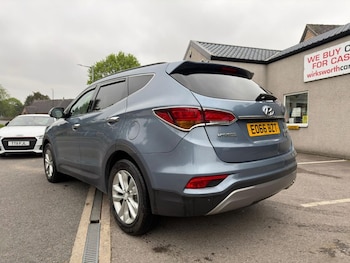 Used Hyundai Santa Fe 2016 for sale - 78425795: Photo