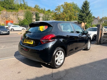 Used Peugeot 208 2017 for sale - 79233635: Photo