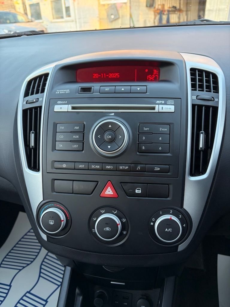 Used Kia Ceed 2011 for sale - 77384654: Photo 12