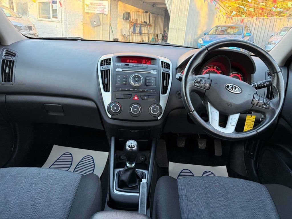 Used Kia Ceed 2011 for sale - 77384654: Photo 17
